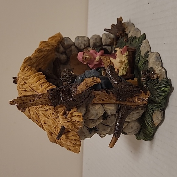 Beautiful Nativity - Picture 7 of 16